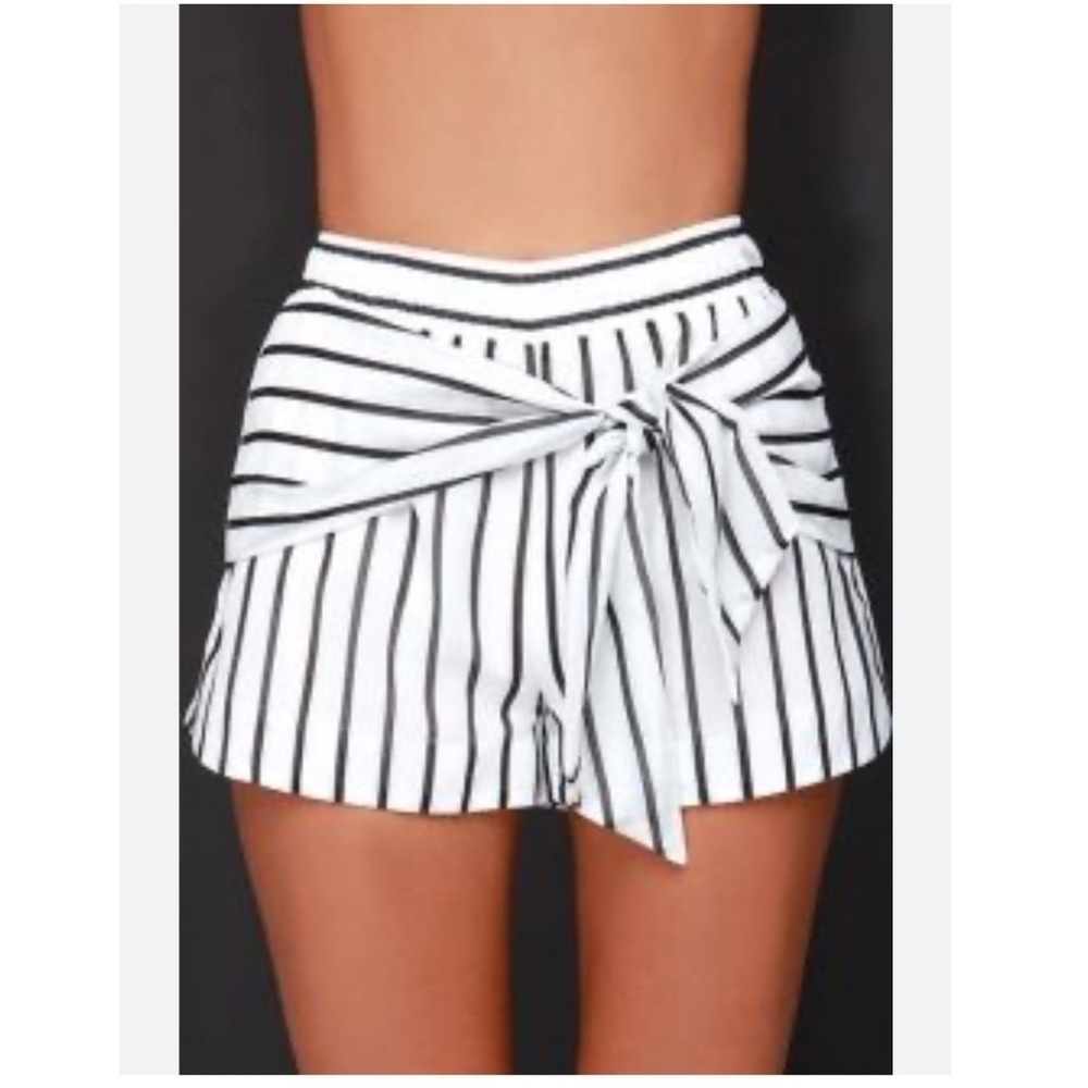 J.O.A. Los Angeles Tie Front Shorts